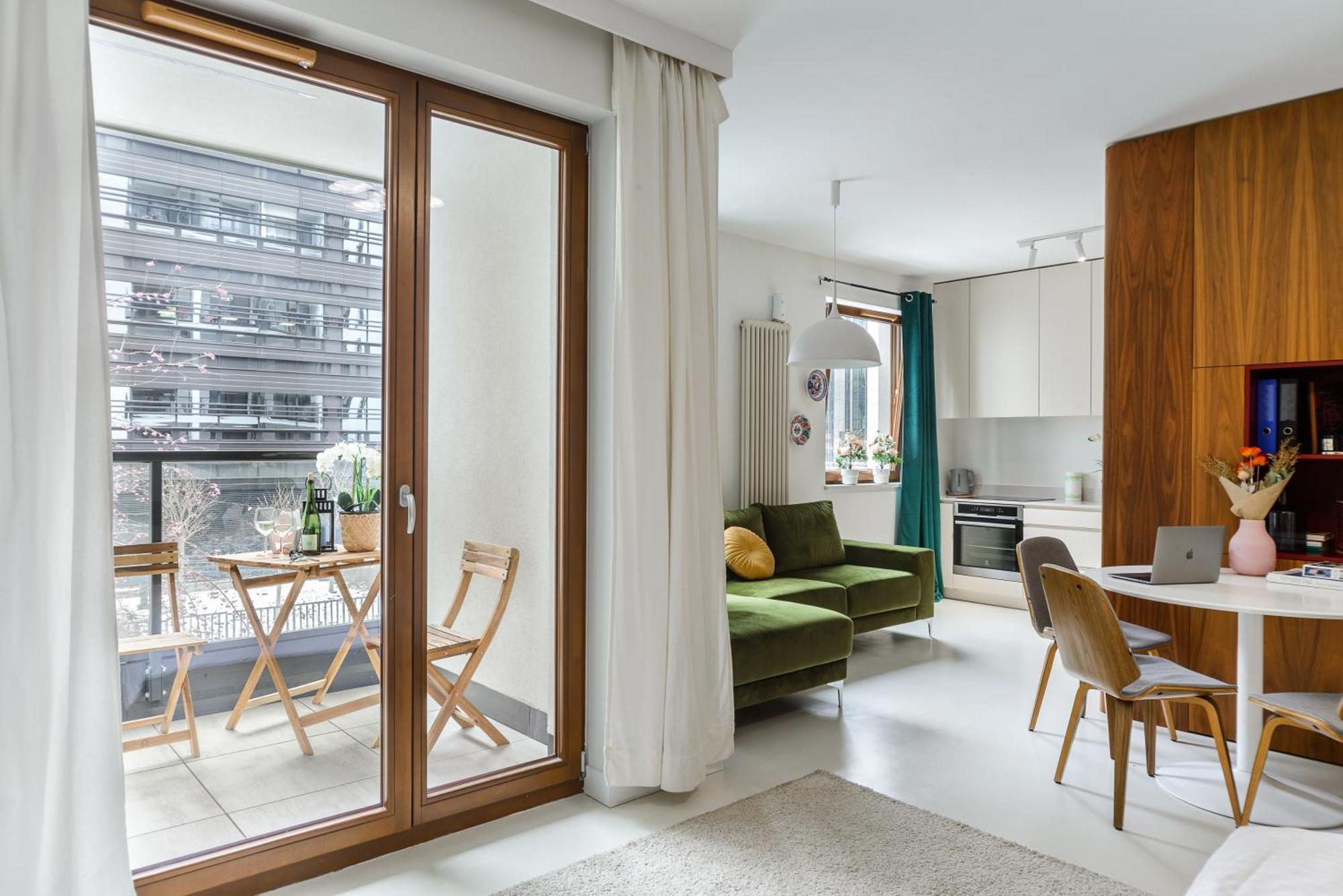 Lumina Lux Apart Near Muzeum Powstania Варшава Екстериор снимка
