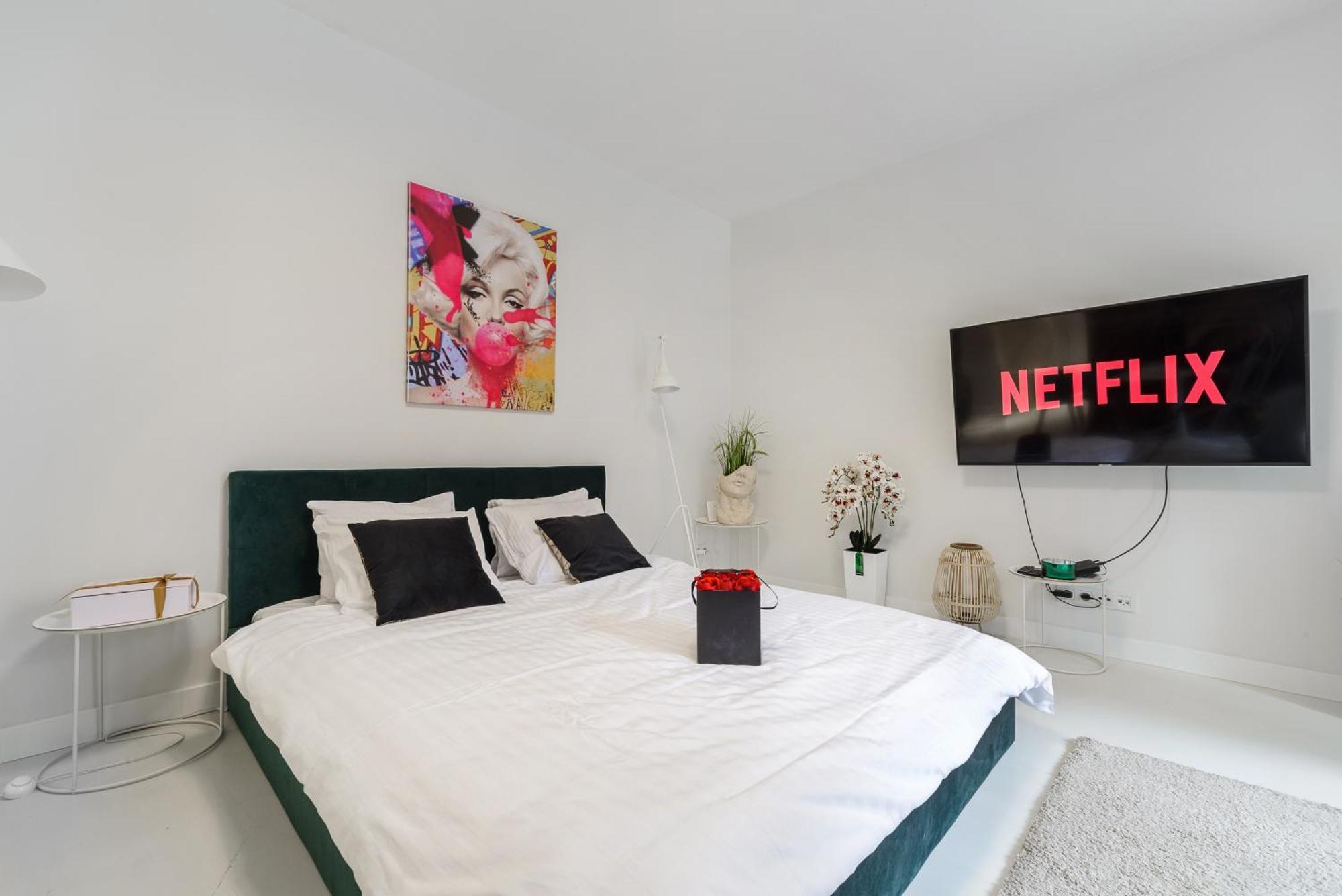 Lumina Lux Apart Near Muzeum Powstania Варшава Екстериор снимка