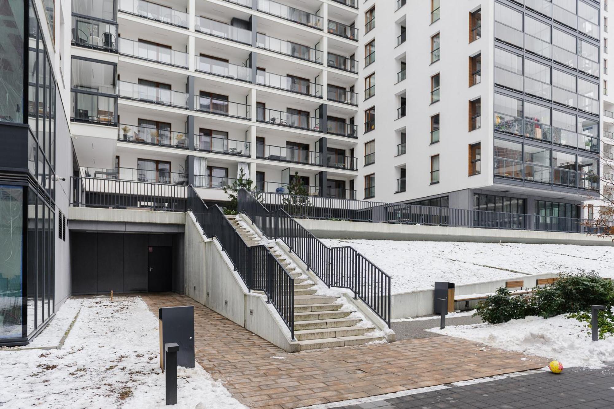 Lumina Lux Apart Near Muzeum Powstania Варшава Екстериор снимка