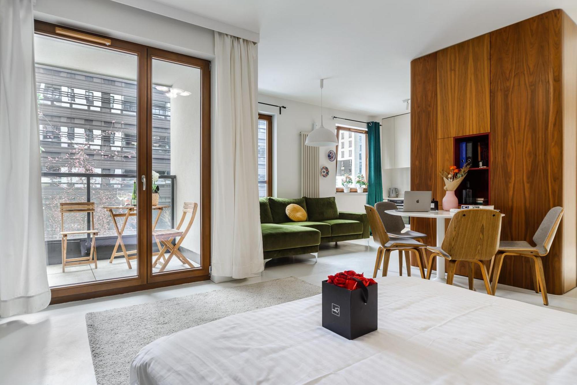 Lumina Lux Apart Near Muzeum Powstania Варшава Екстериор снимка